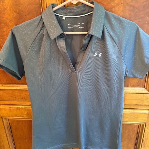 Under Armour Women's Golf Shirt Size Small - Picture 1 of 3